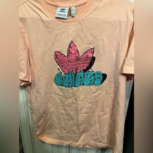 ADIDAS T-shirt  Peach   SZ L Short-Sleeve Trefoil Logo Graphic T-Shirt Unisex